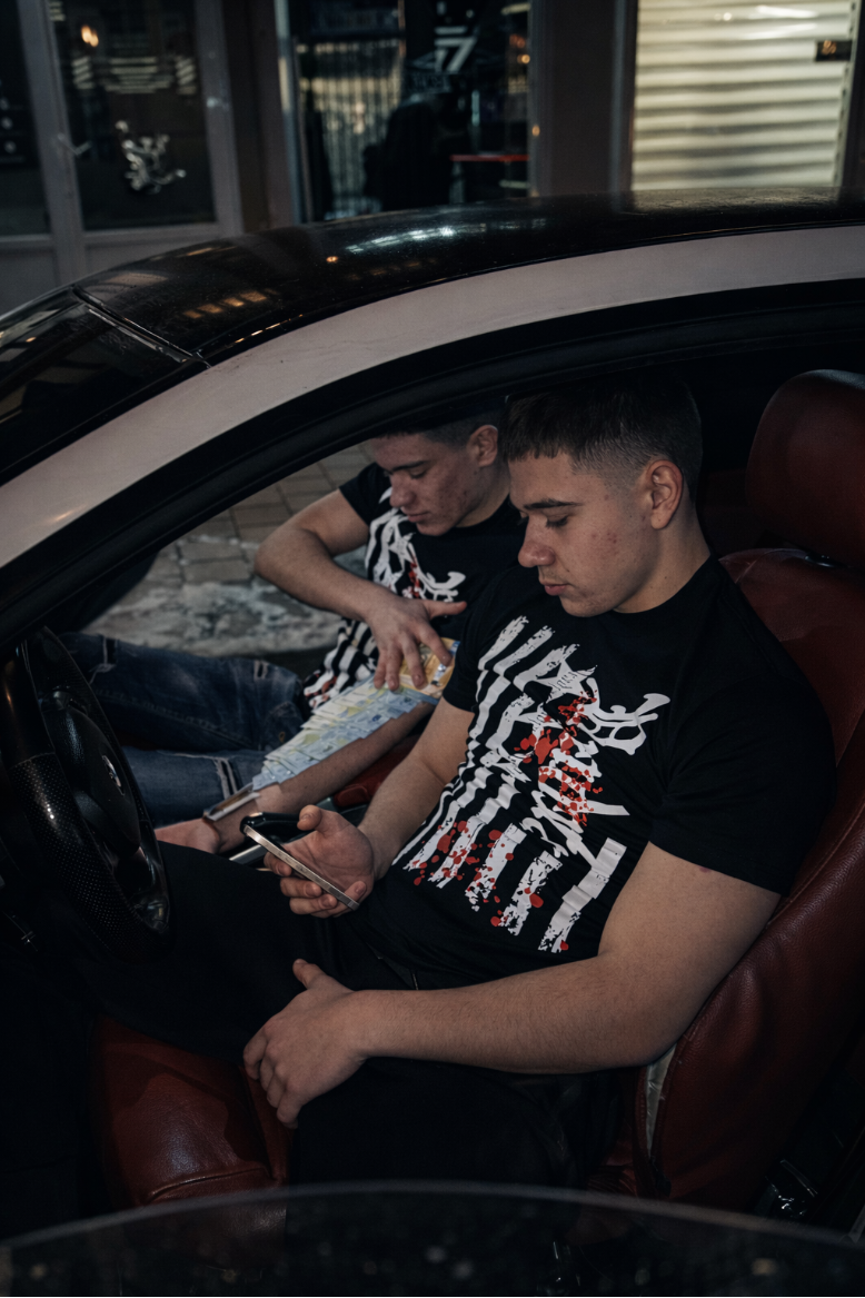 VradjatA flag puff print